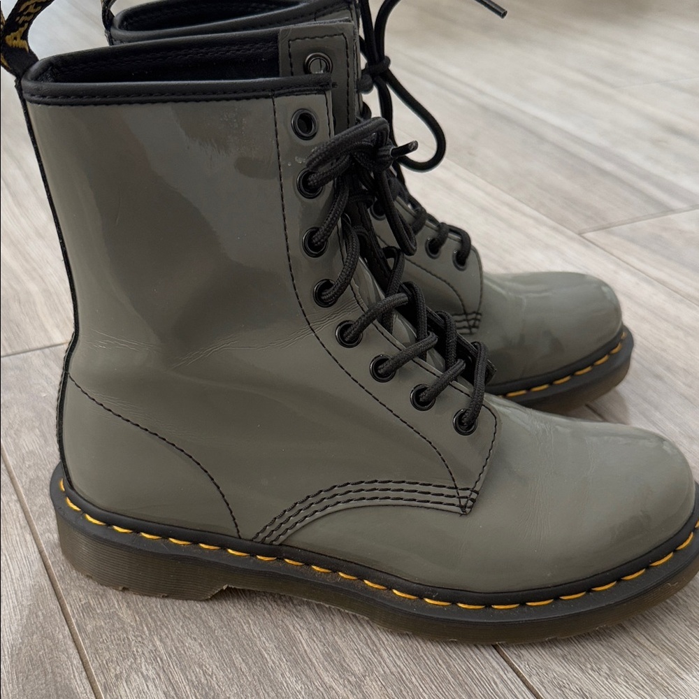 Dr. Martens Shiny Gray Lace-Up Boots - Picture 4 of 5